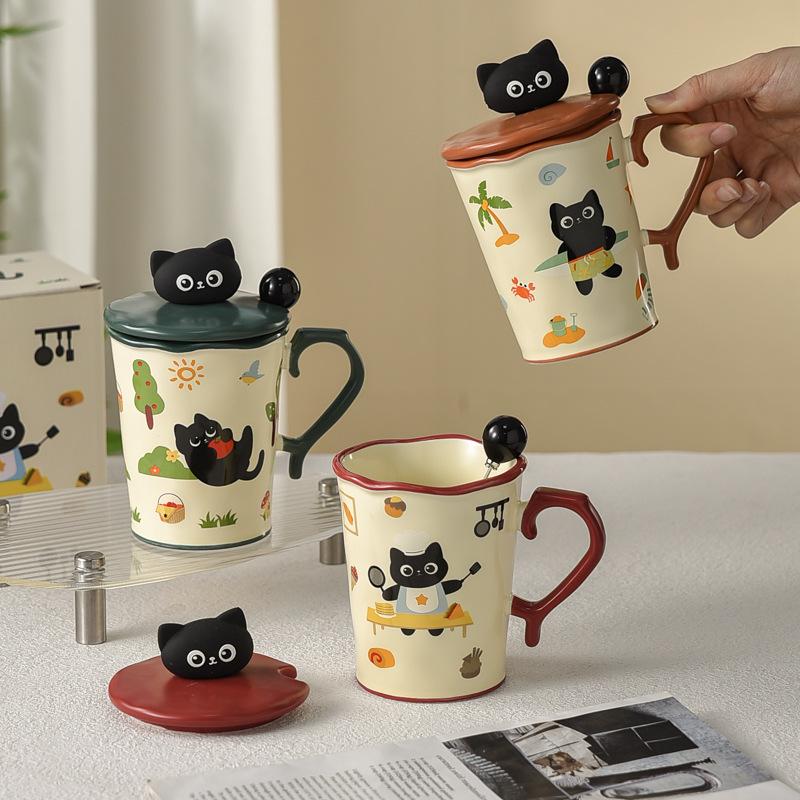 Милая керамическая кружка с крышкой и ложкой для девочек, нишевая офисная чашка для воды с дизайном высокой эстетики