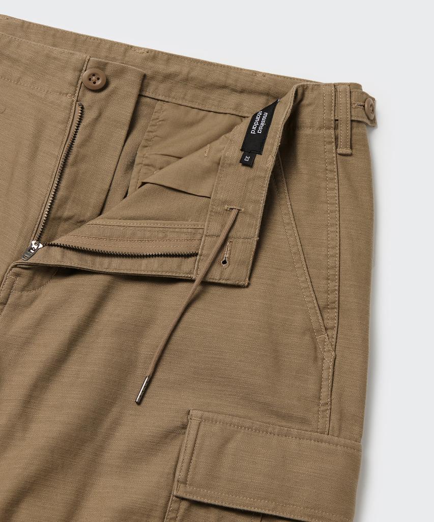 MUSINSA STANDARD Back Satin Parachute Cargo Pants [Sand Beige]