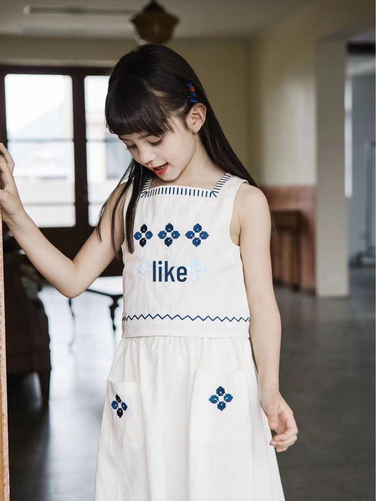 Комплект из корейской юбки и жилета с вышивкой в лесном стиле для девочек весна/лето