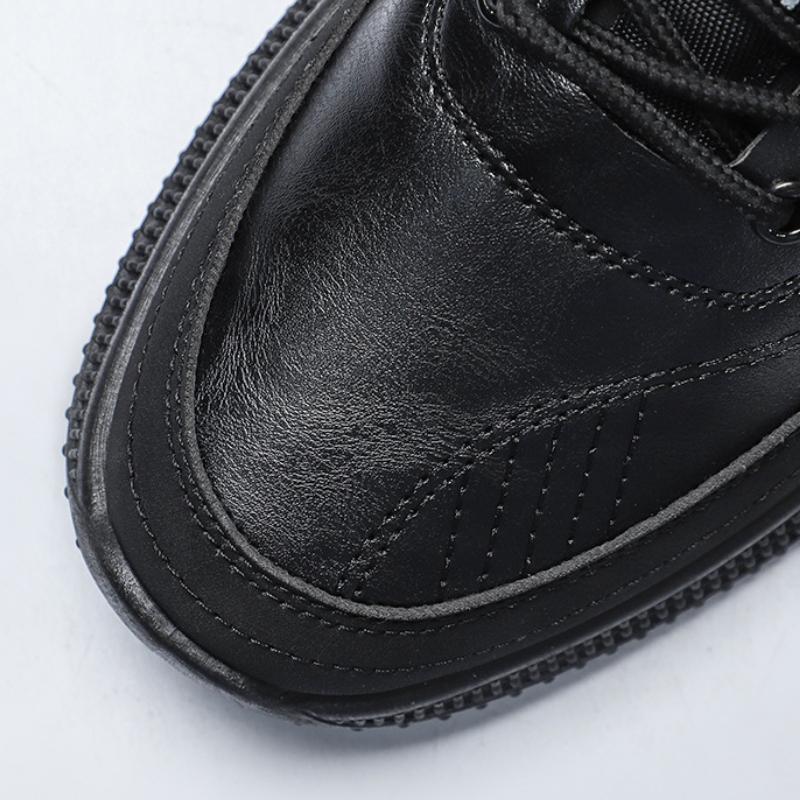 Новые модные трендовые кроссовки для мужчин