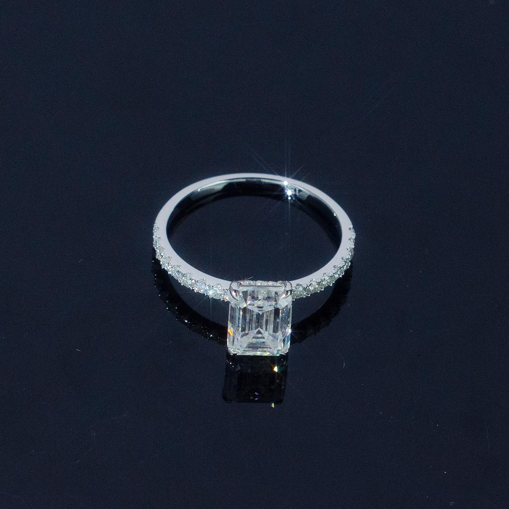 Pass Diamond Tester Vvs Moissanite Baguette Cut Engagement Ring Hot Selling 925 Silver Pave Diamond Ring Women Jewelry