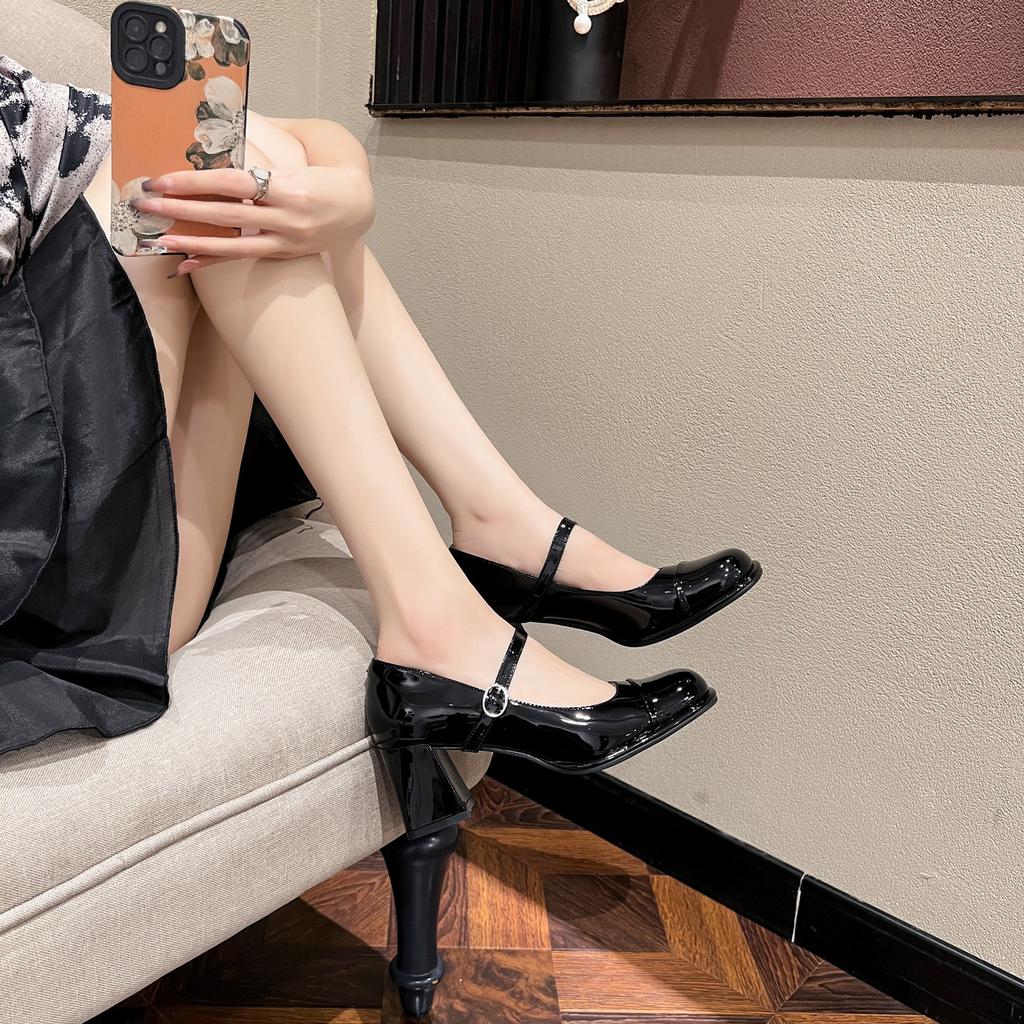 Mary Jane Women'S Shoes Black And White Color Matching Round Head Thick Heel Single Shoes With Skirt One-Word Heel Shoes