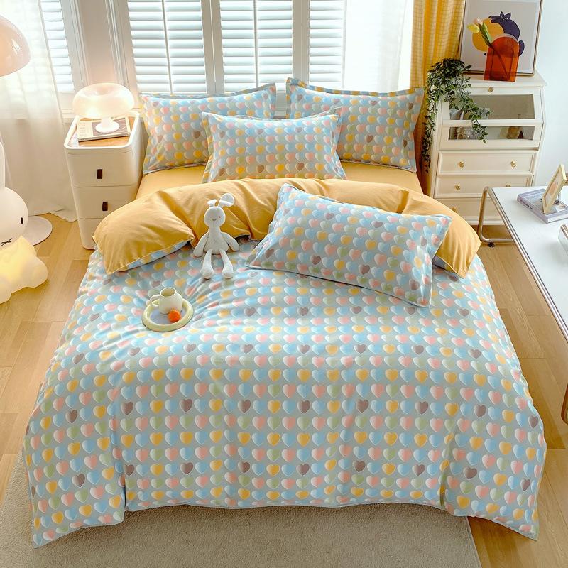Небольшой свежий утолщенный комплект из четырех предметов из хлопка с принтом, состоящий из трех предметов, простыня и пододеяльник