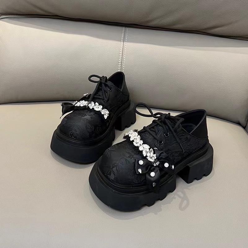 Guofeng Новые китайские мокасины на подошве Muffin Sole, женские, весна 2025 г., новые туфли на платформе со стразами, повседневные туфли