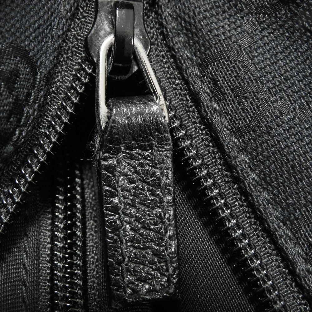 Used GG Canvas Messenger Bag 9539 256100 7921 Calfskin Crossbody with Embossed Logo, Black Men's from Japan AUTHENTIC