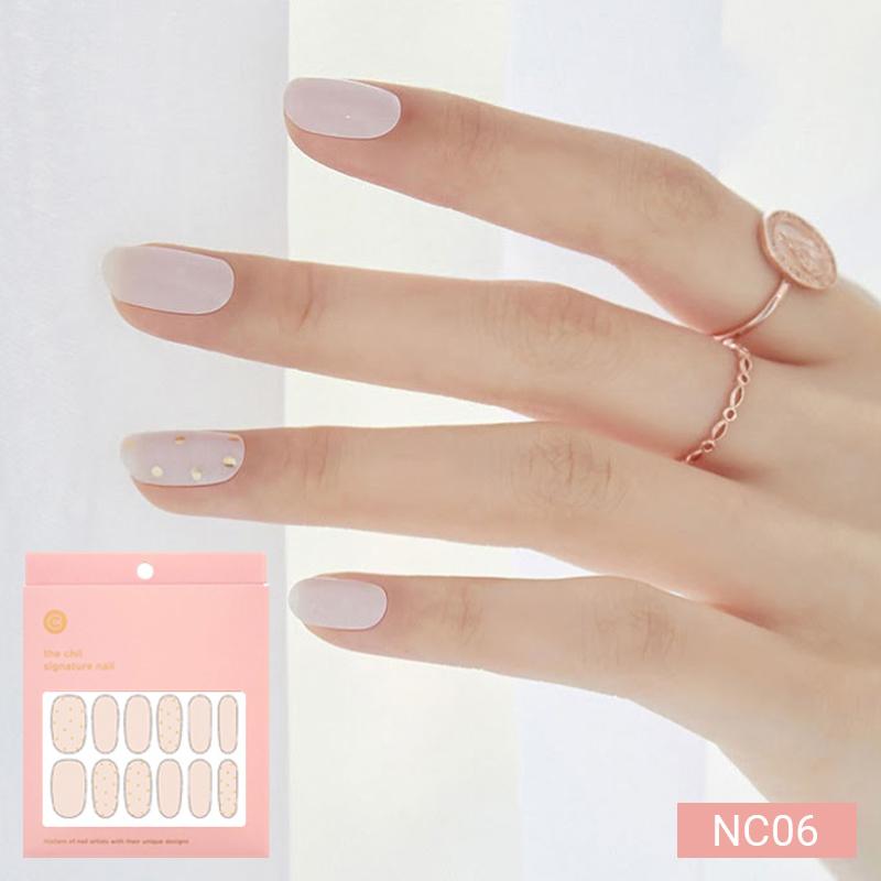 Пастельные полоски для ногтей 24 шт. | Самоклеящиеся типсы-наклейки, Мягкие розовые и лавандовые тона, Быстрый 5-минутный маникюр