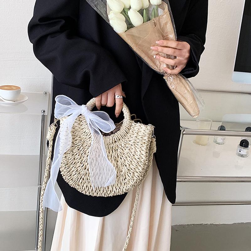 Женская плетёная сумка