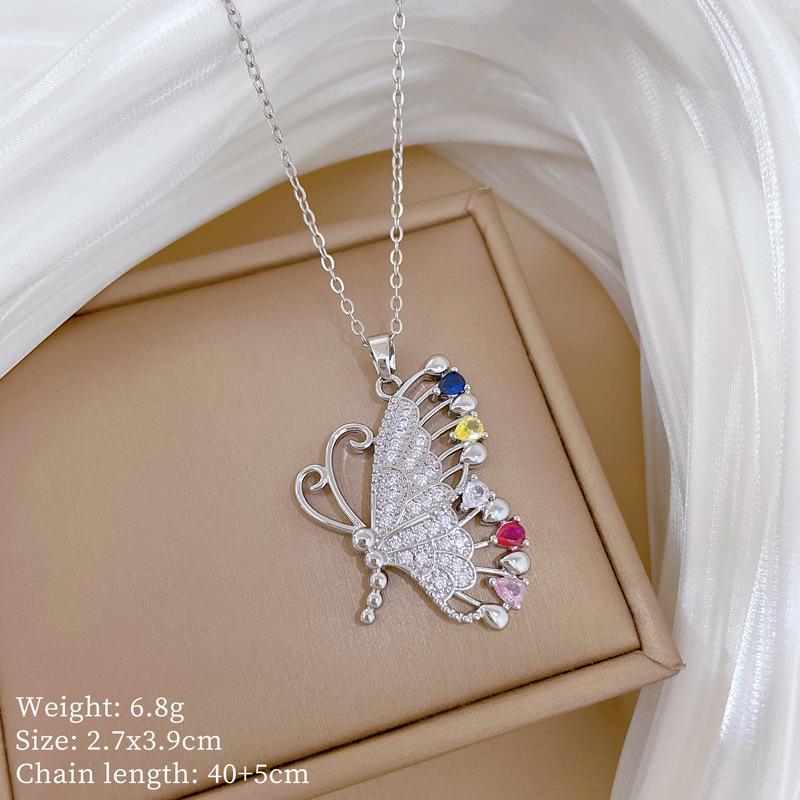 Подвеска-месяц из титановой стали: Элегантный дизайн микро-паве с полным бриллиантовым покрытием, сверкающий и стильный для женщин.