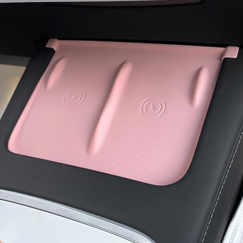 Силиконовый коврик для беспроводной зарядки на центральной консоли, силиконовый чехол для панели беспроводной зарядки, детали из углеродного волокна