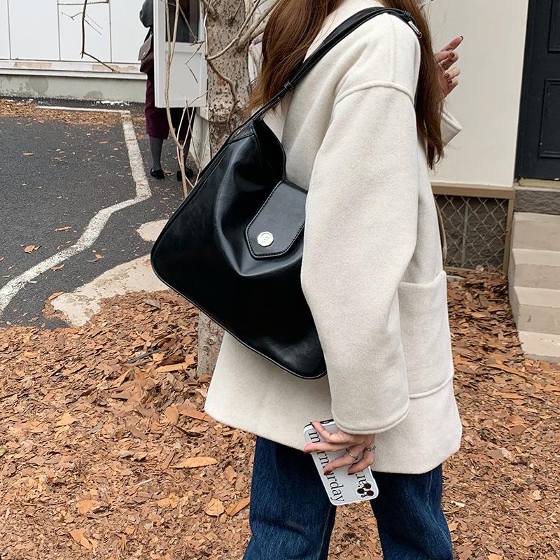 Vintage Oily Leather Niche Design Women's Bag Korean Autumn and Winter New Design Versatile One-shoulder Tote Bag Large Size Capacity Crossbody Bag