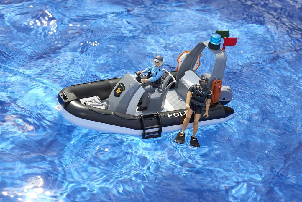 Bruder Ram Power Wagon Police Car & Police Boat (with 2 Figures) BR02507