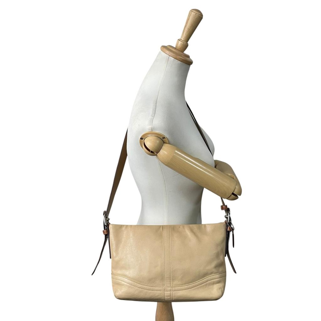Used COACHShoulder Bag Beige Leather Women