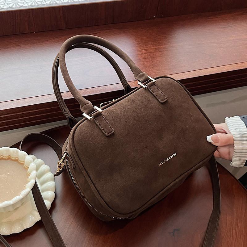 Ielgy Korean Niche Portable Bowling Bag Trendy Autumn Winter Retro All-Match Frosted Messenger Small Square Bag