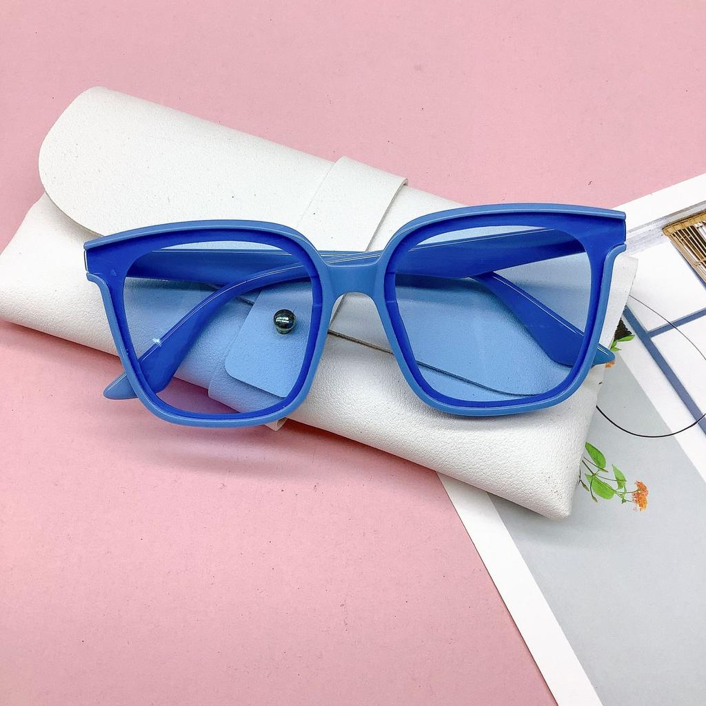 Детские солнцезащитные очки в персонализированной коробке, модные корейские солнцезащитные очки цвета океана для мальчиков и девочек, вогнутая форма для путешествий для детей