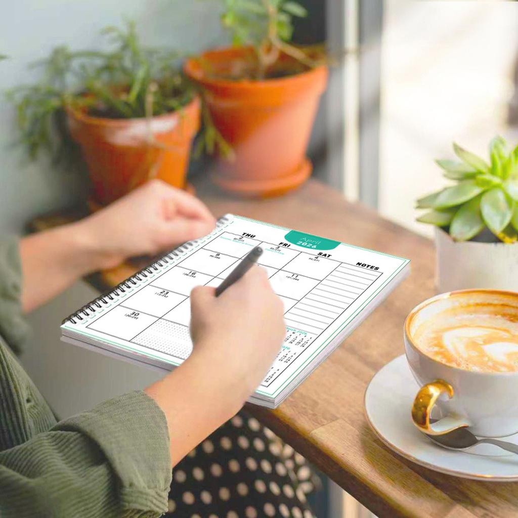 Ежемесячный акварельный планер на 2026-2028 годы, идеально подходит в качестве подарка для семьи и друзей, чтобы помочь спланировать ваше время и расписание.