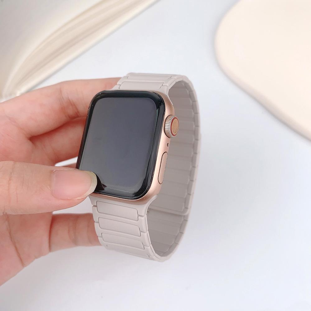 Силиконовый магнитный ремешок для часов Apple Watch Серии 1-11, Ultra 1-3, SE3