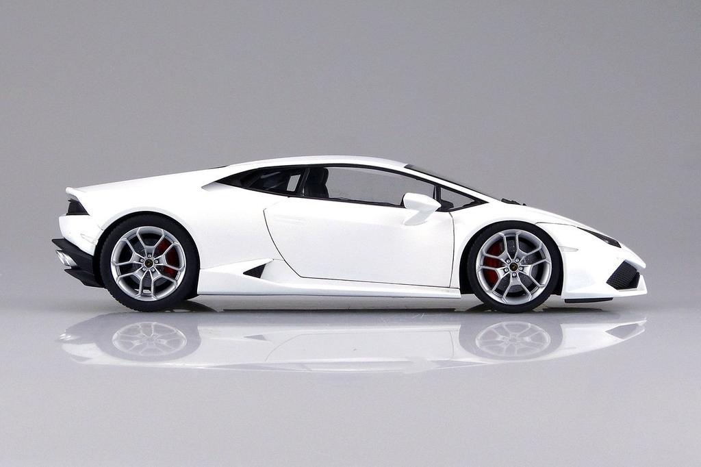 Aoshima Bunka Kyozaisha Super Car Series Lamborghini Huracan Plastic Model 1/24 No.4 LP610-4