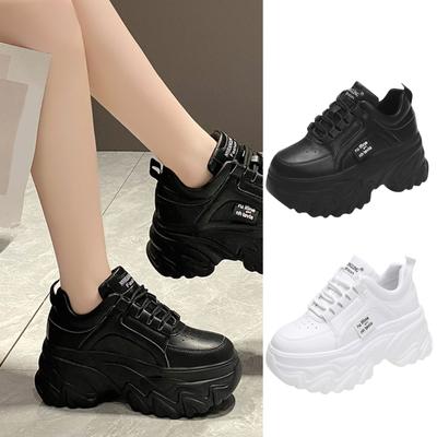 Обувь для увеличения роста в помещении, женская весенняя новая мода, спортивная обувь на толстой подошве с круглым носком, подчеркивающая форму стопы