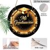 2D Flat Aluminum Graduation-themed Wall Hanging Available in Multiple Sizes Featuring A Spanish-language Black and Gold Glitter Graduation Cap and