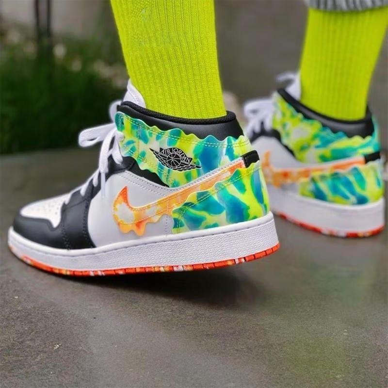 (GS) Air Jordan 1 Mid SE 'Drip' Kids' DJ6563-038