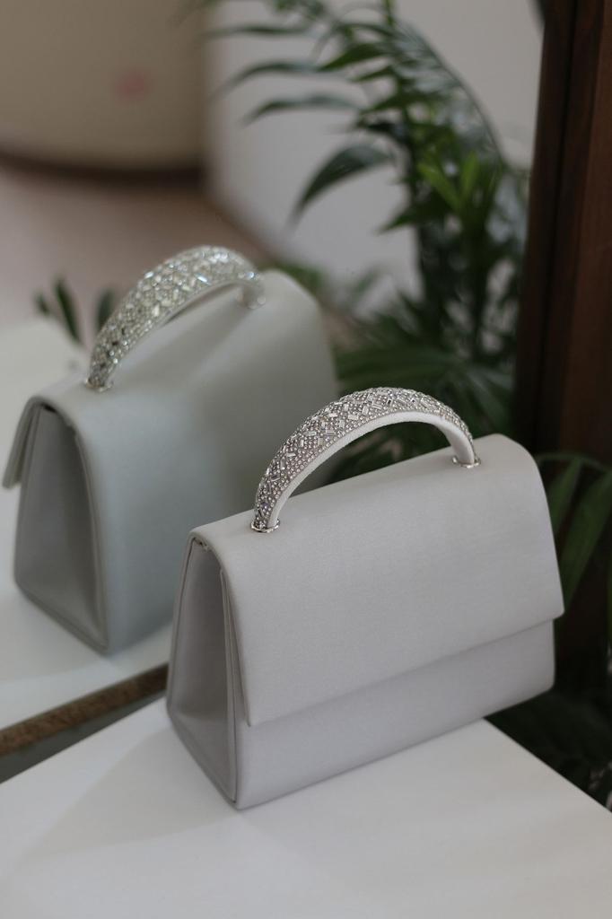 Women's Stylish and Useful Evening Dress Bag Women's Silvery Gold Stone Detailed Evening Dress Shoulder Bag