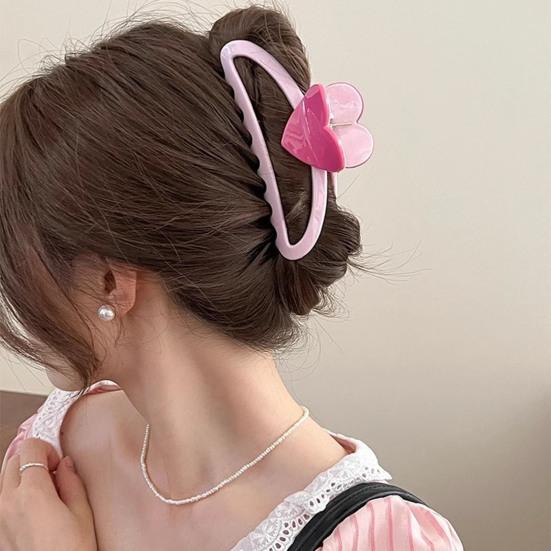 Hair Claw, Heart Design Hair Clip for Women, Stable Grip Back Head Hair Claw for Various Hairstyles Daily Wear Special Occasions
