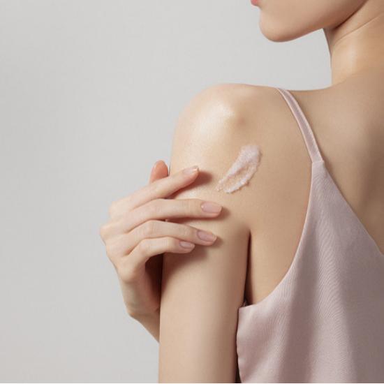 Graymelin Скраб для тела с розовой солью и пенкой 250мл