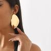 Женские серьги Exaggerated Trend Cobblestone Smooth Earrings Punk Cold Wind Geometric Irregular Earrings.