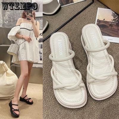 Женские тапочки с квадратным носком на толстой подошве на плоском каблуке. Удобные и универсальные модные однотонные повседневные сандалии.