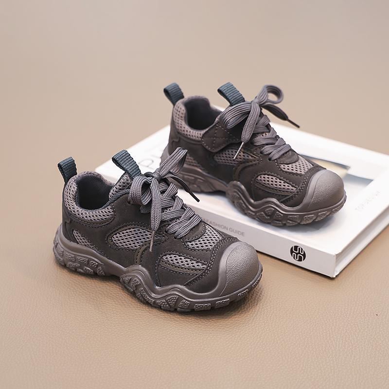 Детская повседневная обувь для мальчиков и девочек, на шнуровке, из дышащей сетки, с защитой от ударов, модные детские кроссовки для бега и спорта, розово-серые