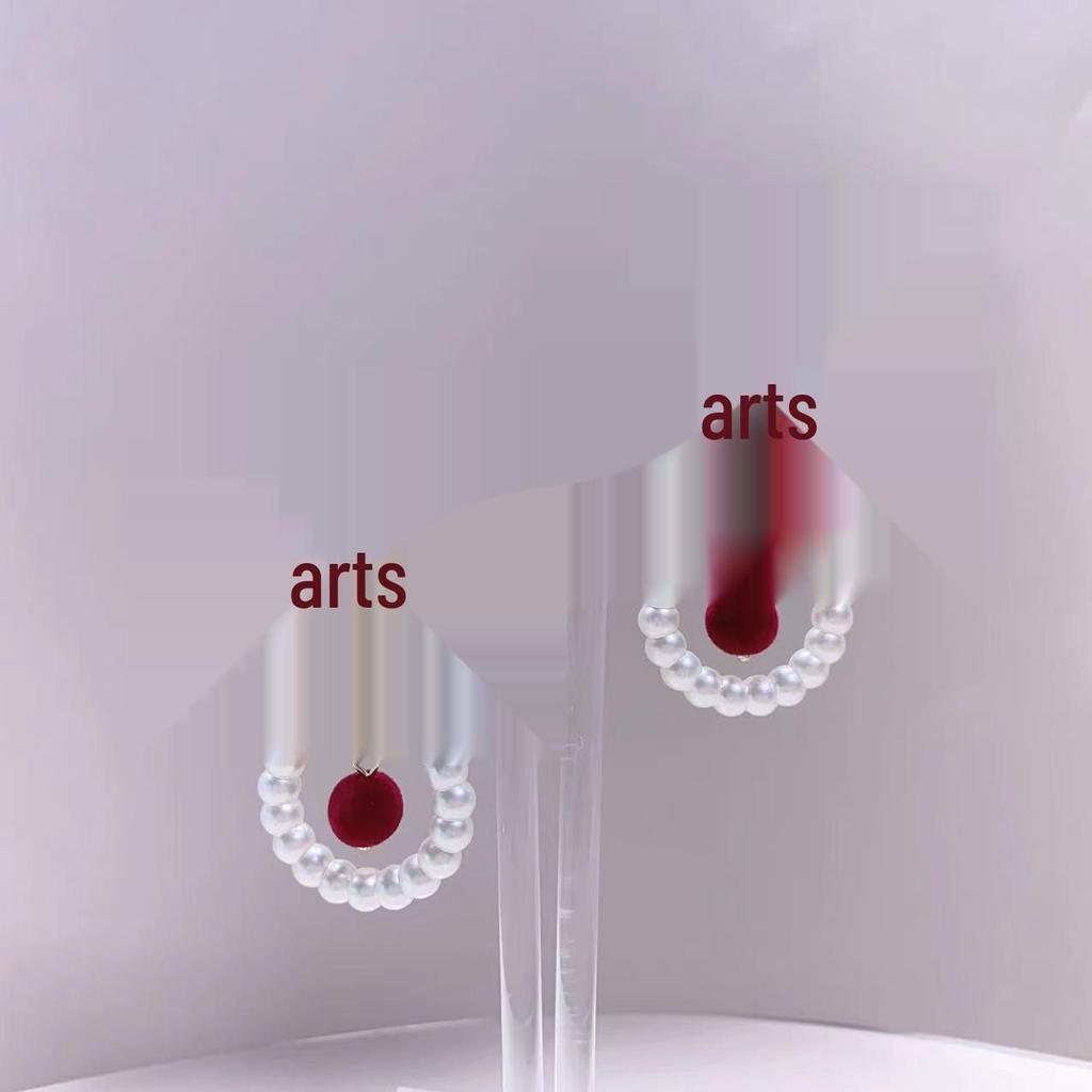 Праздничные серьги-пусеты из красного бархата с бантом и жемчугом