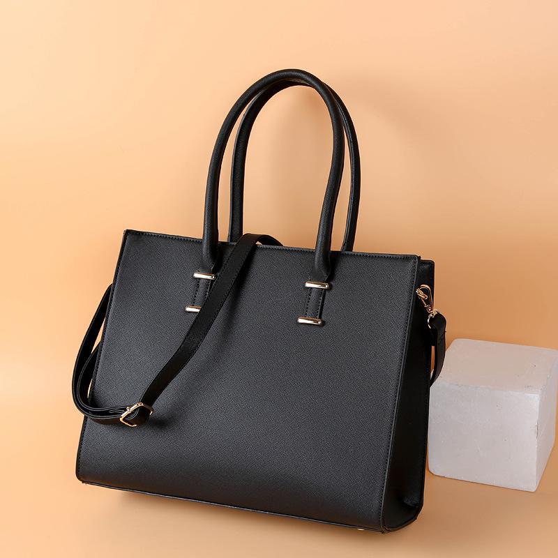 Women 2026 new women's handbag European and American shoulder messenger, computer briefcase