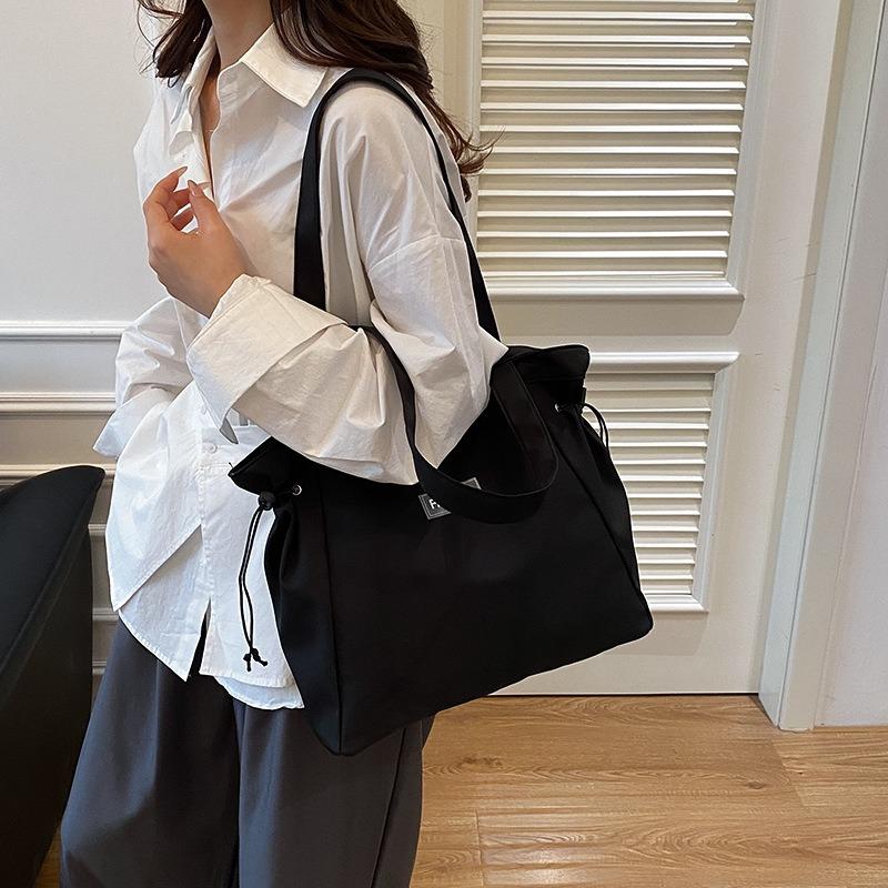 Summer New Simple Casual Cloth Bag Single Shoulder Fashion Lightweight Portable Tote Bag Commuting Class Armpit Bag