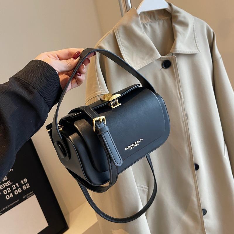 Премиальная текстура портативная маленькая квадратная сумка женская новая легкая роскошь нишевый дизайн для通勤 универсальная на плечо сумка-мессенджер