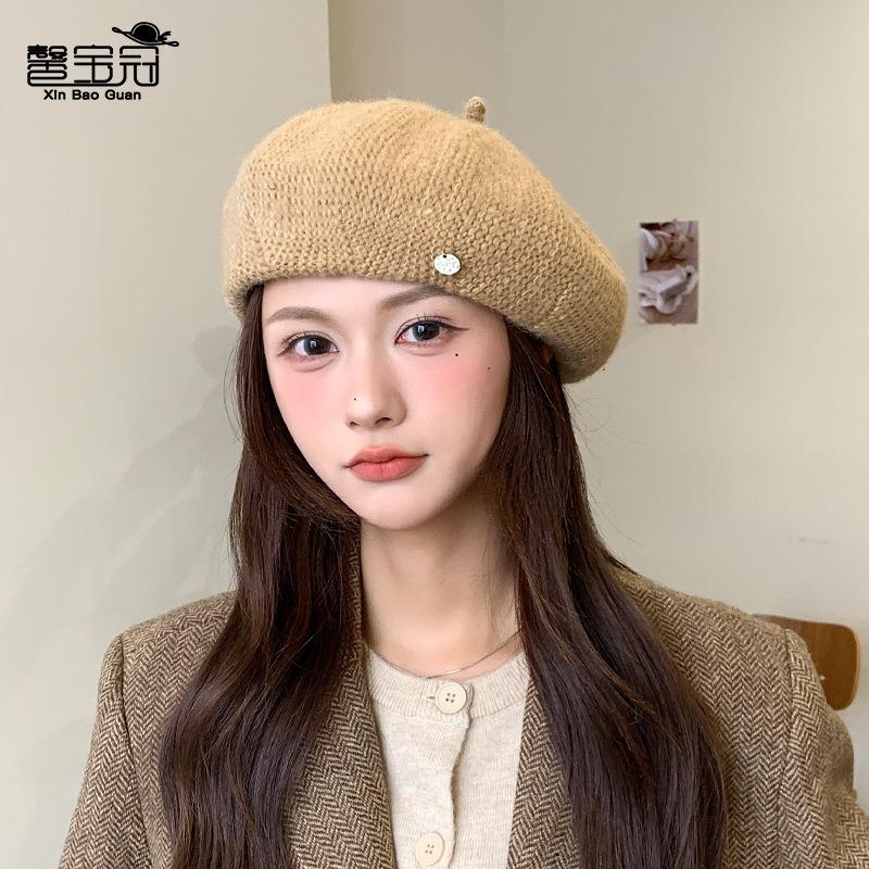Autumn and Winter Knitted Beret Atmosphere Casual Literary Painter Hat Versatile Face Small Bud Hat Female