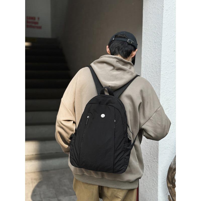 Повседневный и легкий рюкзак Новый дорожный рюкзак большой вместимости Студенческий школьный рюкзак