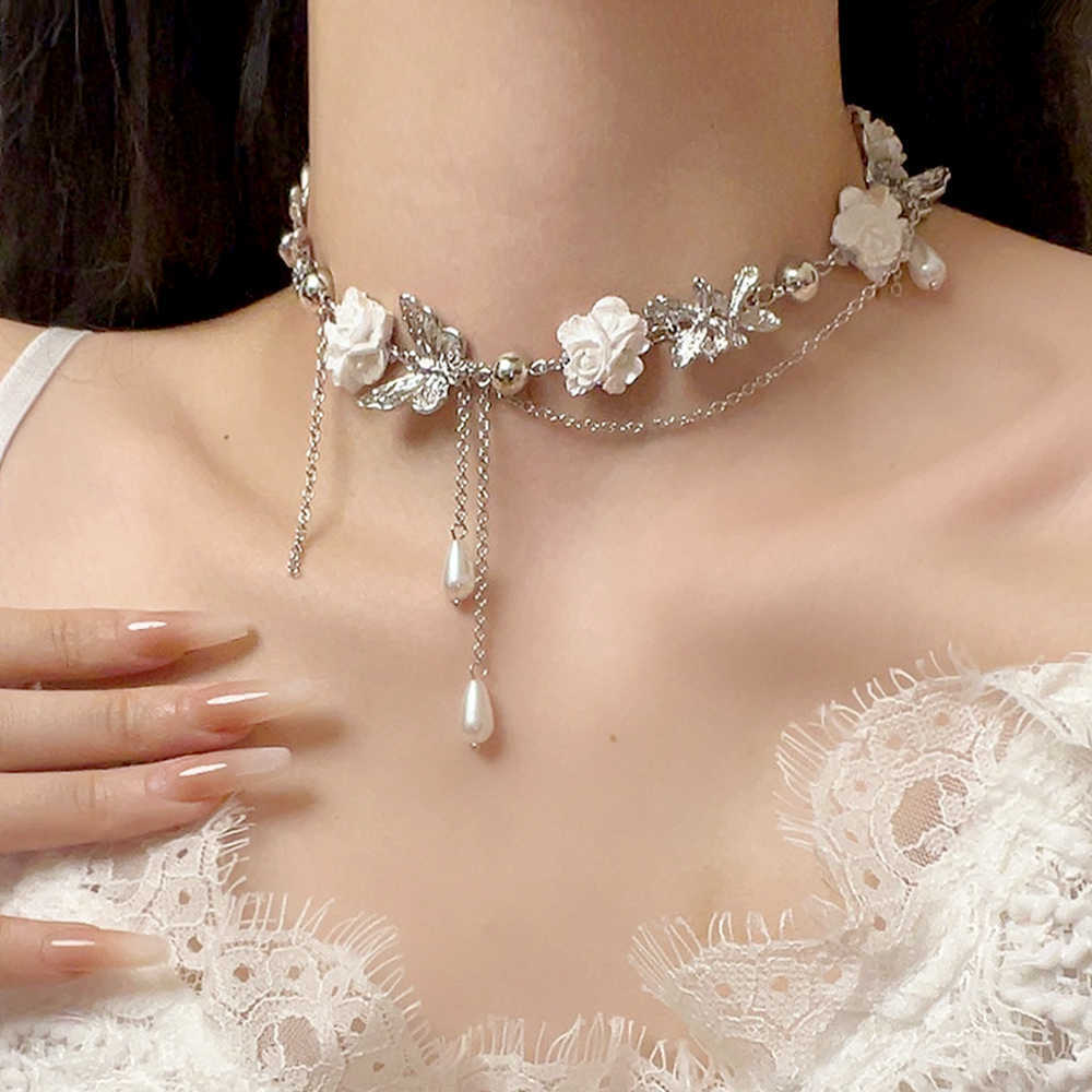 White Flower Butterfly Pearl Tassel Choker for Women Light Luxury Niche Necklace