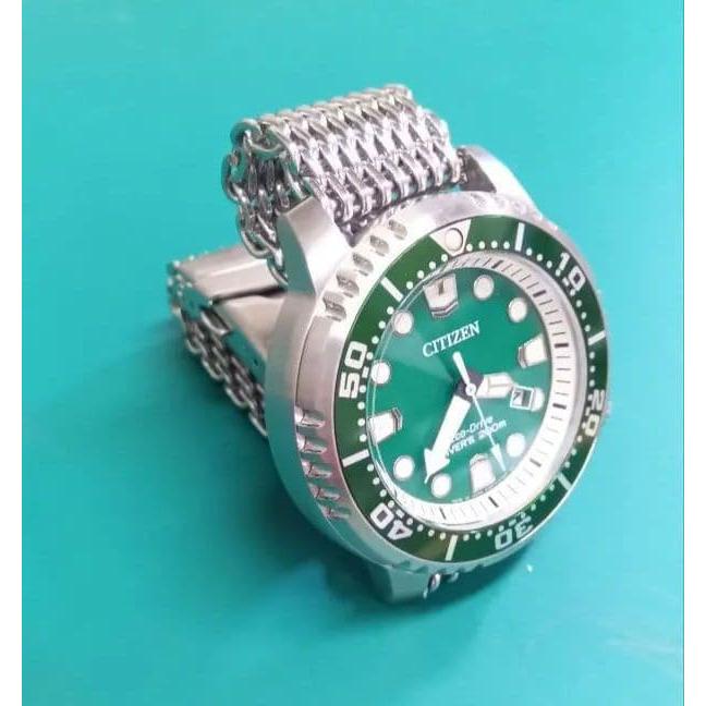 Б/у CITIZEN Promaster Date Зеленые