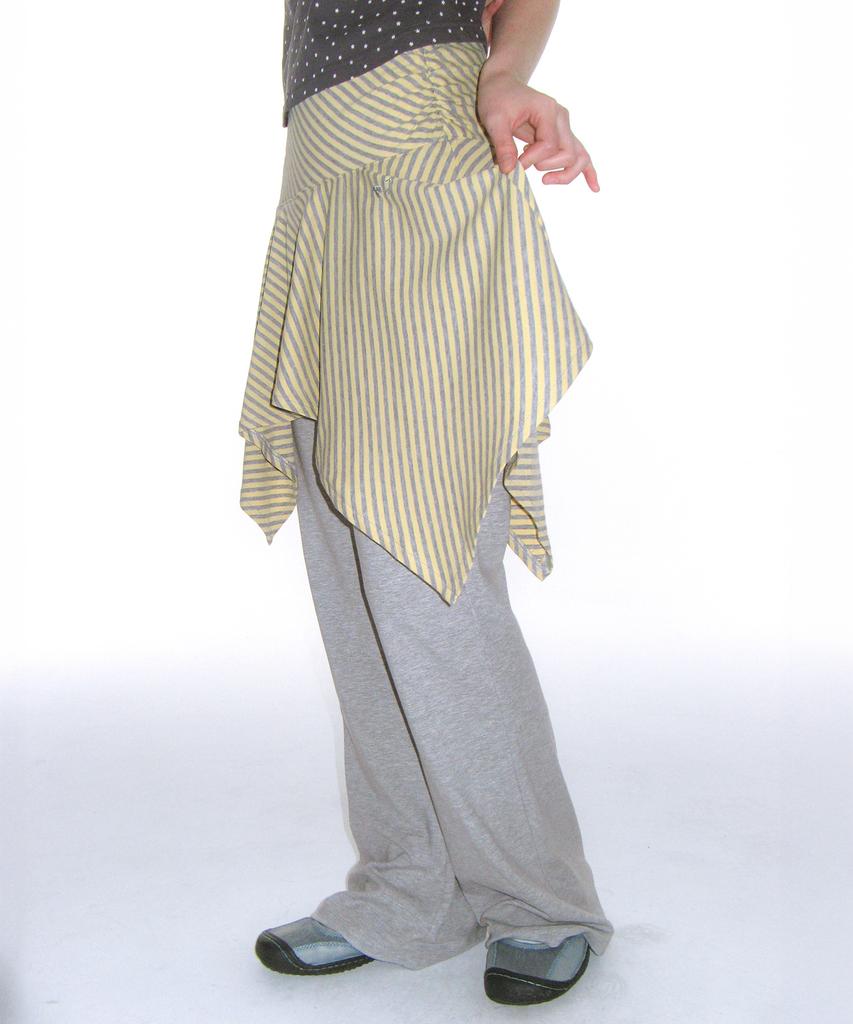 AMES-WORLDWIDE Unbalance Layered Skirt Pants Yellow
