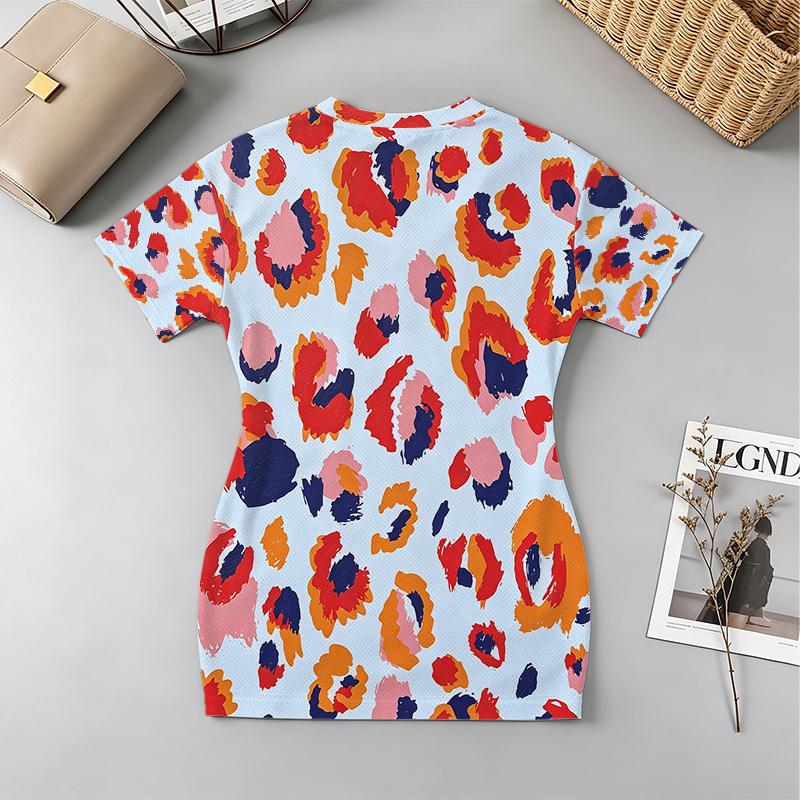Women's Eye-catching Short Sleeve Mini Dress – Summer Vibes, V Neck, Fitted, Soft Fabric, Perfect for Casual Outings & Vacation