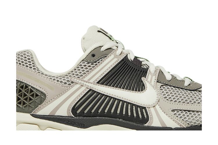 Nike Zoom Vomero 5 Брусчатка Плоский Оловянный (Женский)