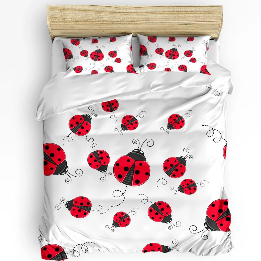 Комплект постельного белья с божьими коровками, пододеяльник, наволочки, божья коровка с точками на крыльях, завитками и изгибами, комплект постельного белья для двуспальной кровати