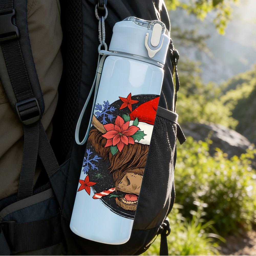 1PC Highland Cow Christmas Wreath 750ml Color Plastic Sports Water Bottle Leakproof Flip Straw Lid Suitable for Sports Office Home Use