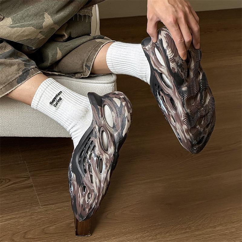 3818 кокосовые изи дырявые туфли женские Канье летние новые парные пляжные крутые шлепанцы мужские