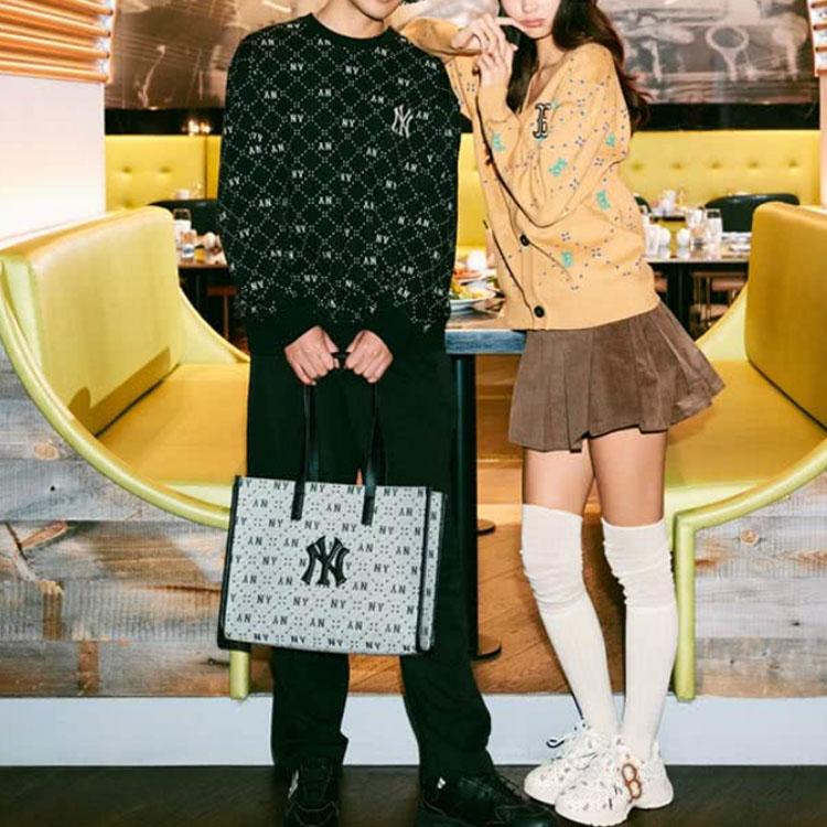 MLB Knitwear Unisex Sand Yellow 3AKCM0431-43SAS