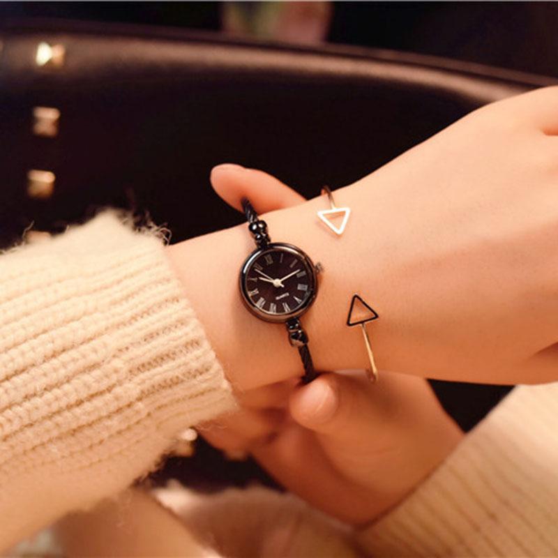 Charm Quartz Fashion Ladies Clock Hot Sale Women Bracelet Popular Stainless Steel Wristwatches Retro Watches Ulzzang High Quality Bangle Luxury