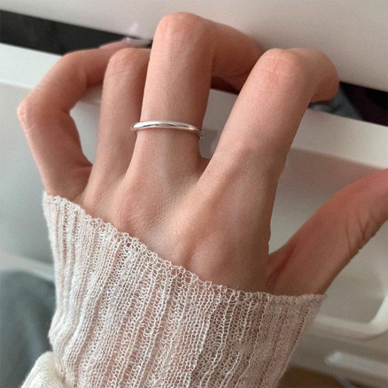 Trendy Minimalist Korean Vintage Stacking Rings for Women - Influencer-Approved Light Luxury Style.
