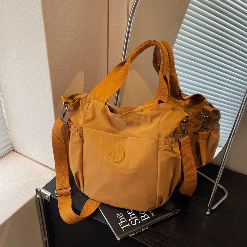 Сумка большой вместимости женская новая весенне-летняя повседневная на плечо мессенджер текстурный класс сумка-тоут для поездок на работу