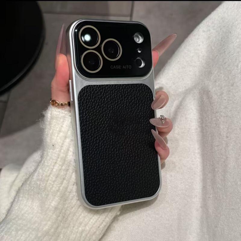 Противоударный чехол с текстурой кожи для iPhone 14/15/16/17 Pro Max - Однотонный дизайн.