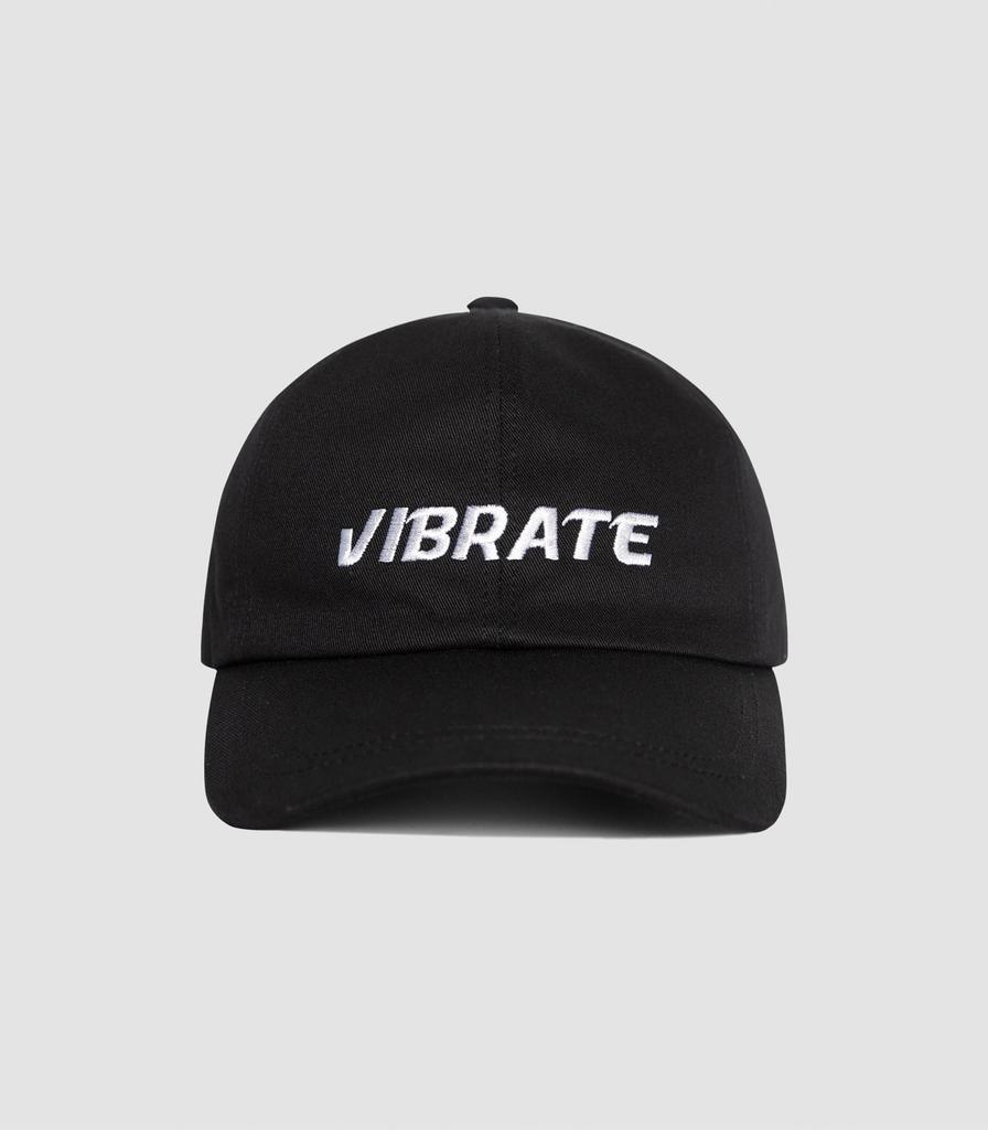 Кепка с вышитым названием VIBRATE (черный)